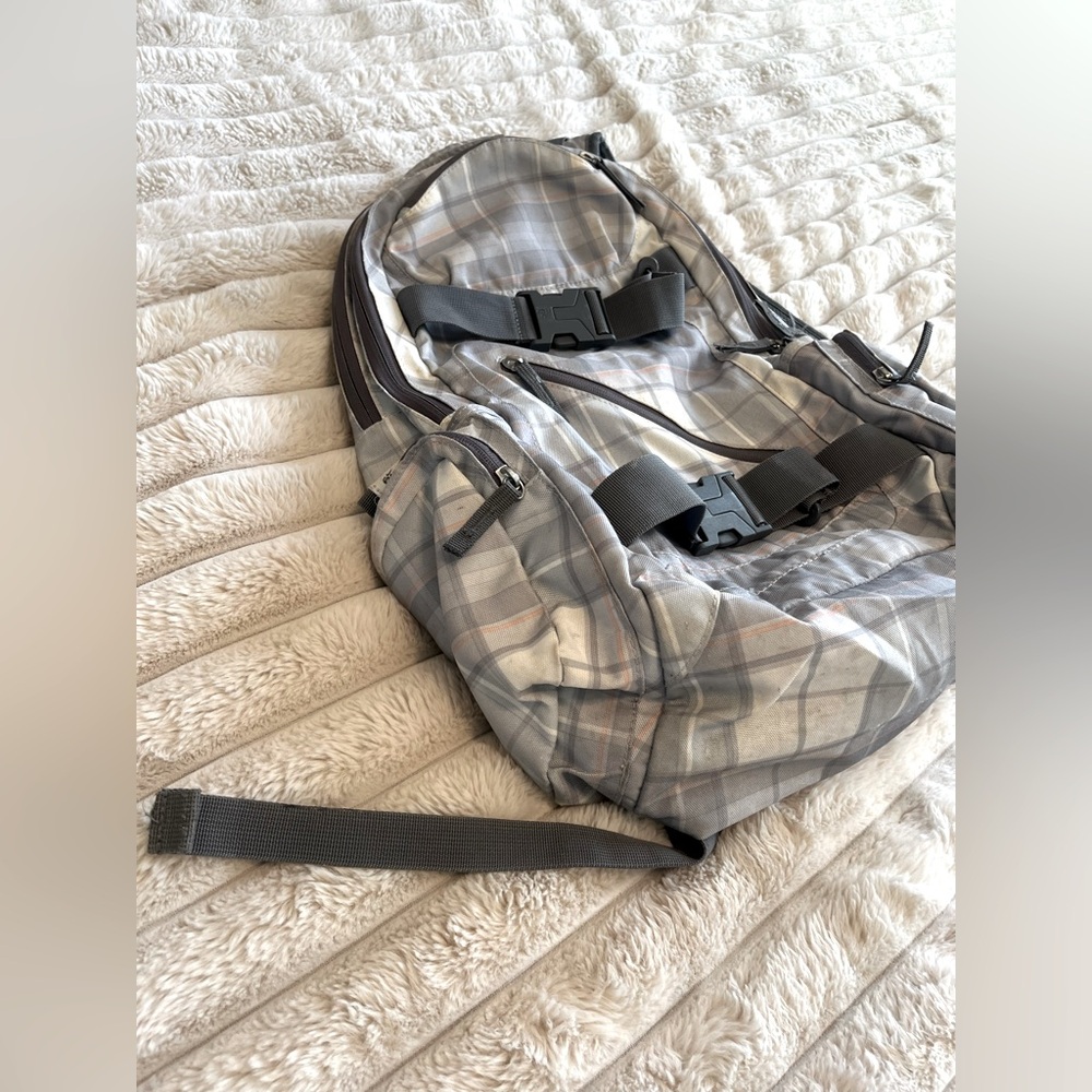 Nike 6.0 Deuce Backpack - Cool Grey / Dark Grey - Picture 5 of 13